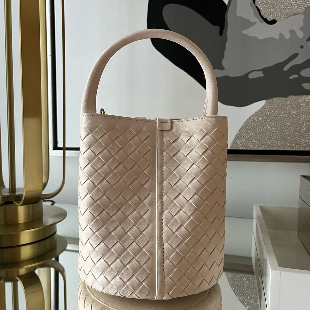 TQTA - Woven Bucket Bag